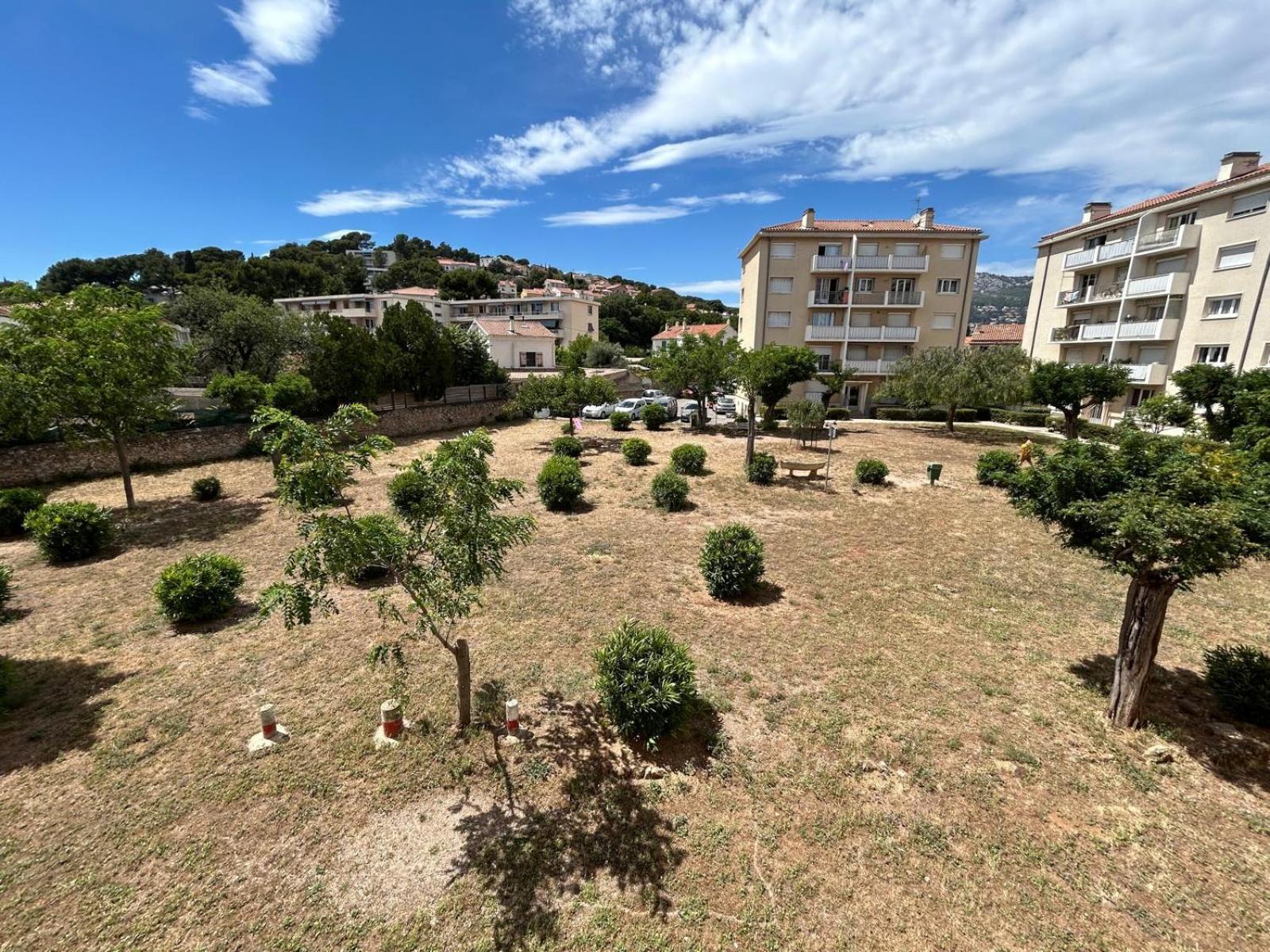 T4 Lumineux Et Spacieux, Parking Et Parc Prive Toulon Exteriör bild